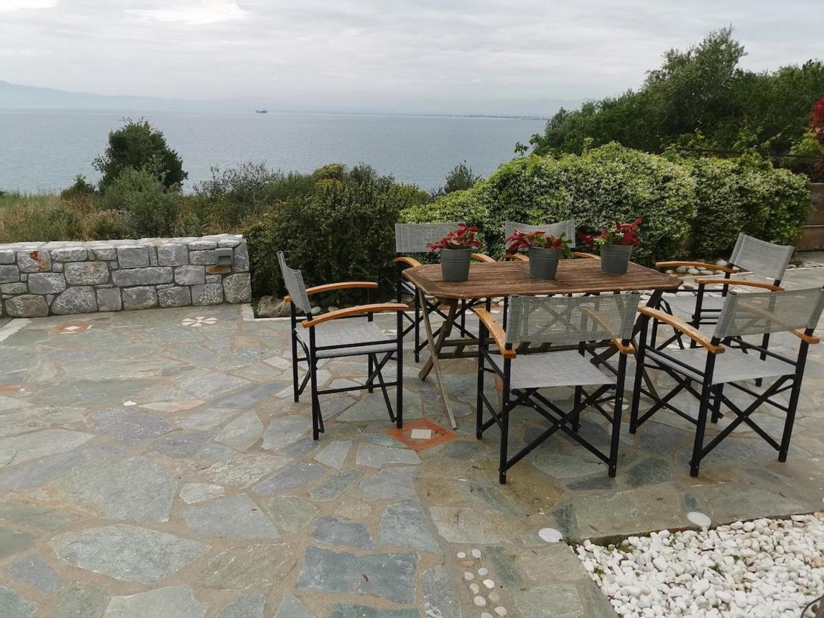 Messinian Blue Seaside Villa Kalamata Eksteriør billede