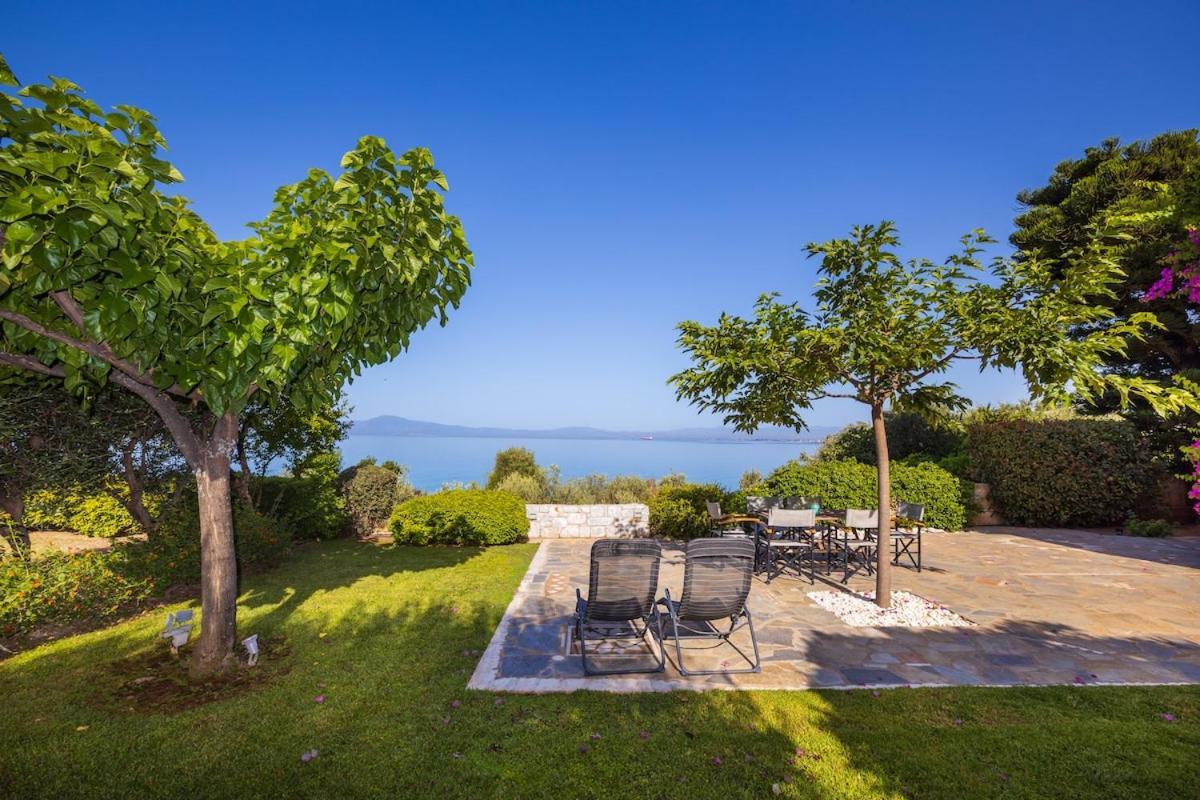 Messinian Blue Seaside Villa Kalamata Eksteriør billede