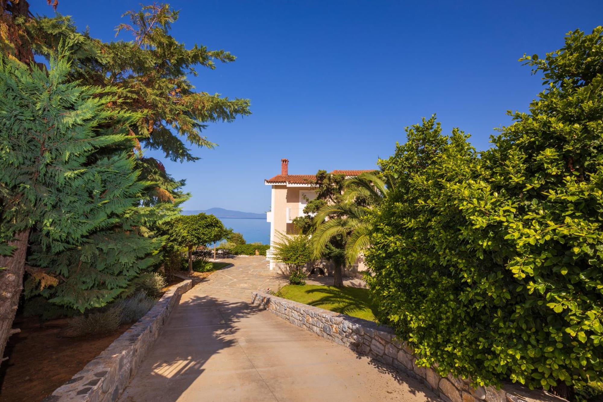 Messinian Blue Seaside Villa Kalamata Eksteriør billede