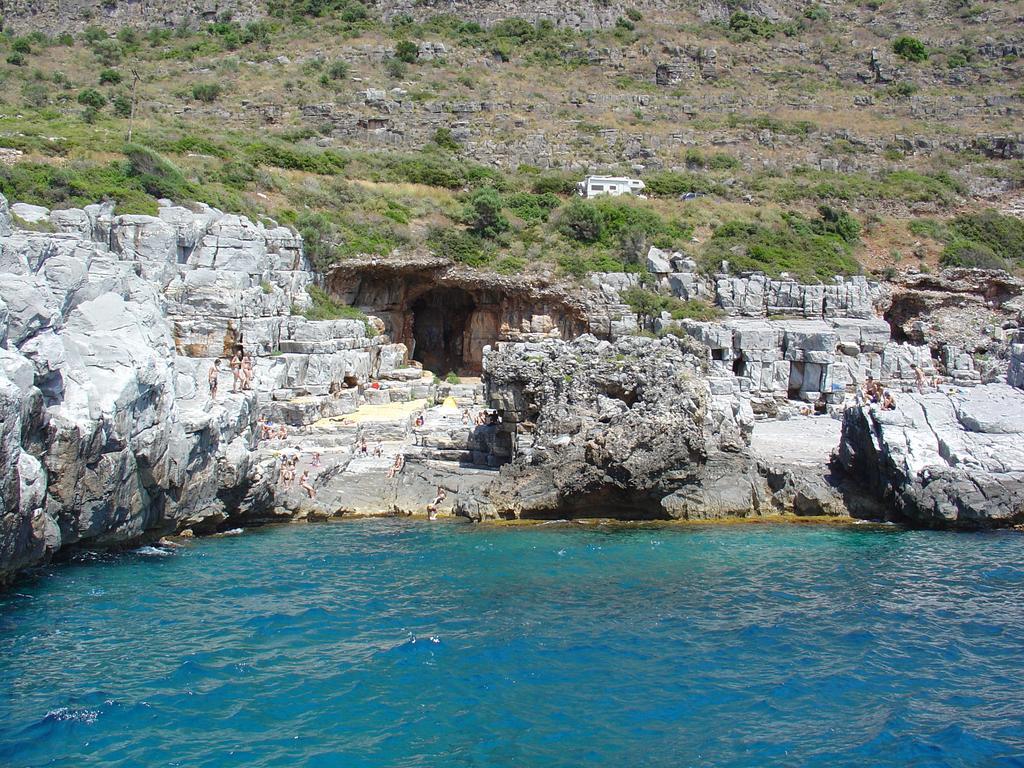 Messinian Blue Seaside Villa Kalamata Eksteriør billede