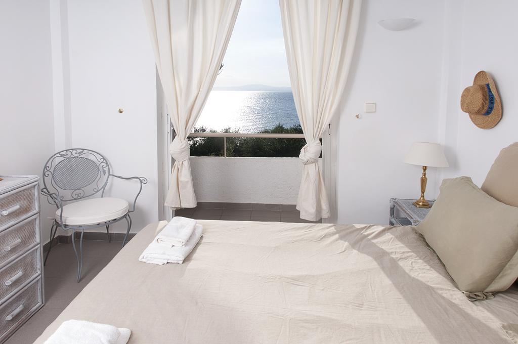 Messinian Blue Seaside Villa Kalamata Eksteriør billede