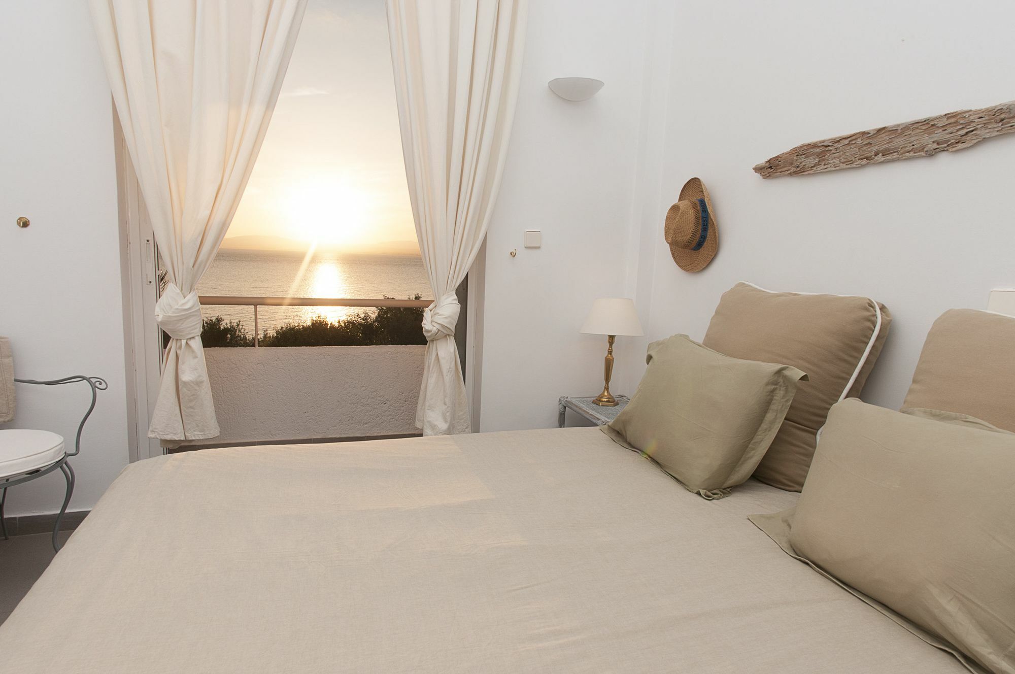 Messinian Blue Seaside Villa Kalamata Eksteriør billede