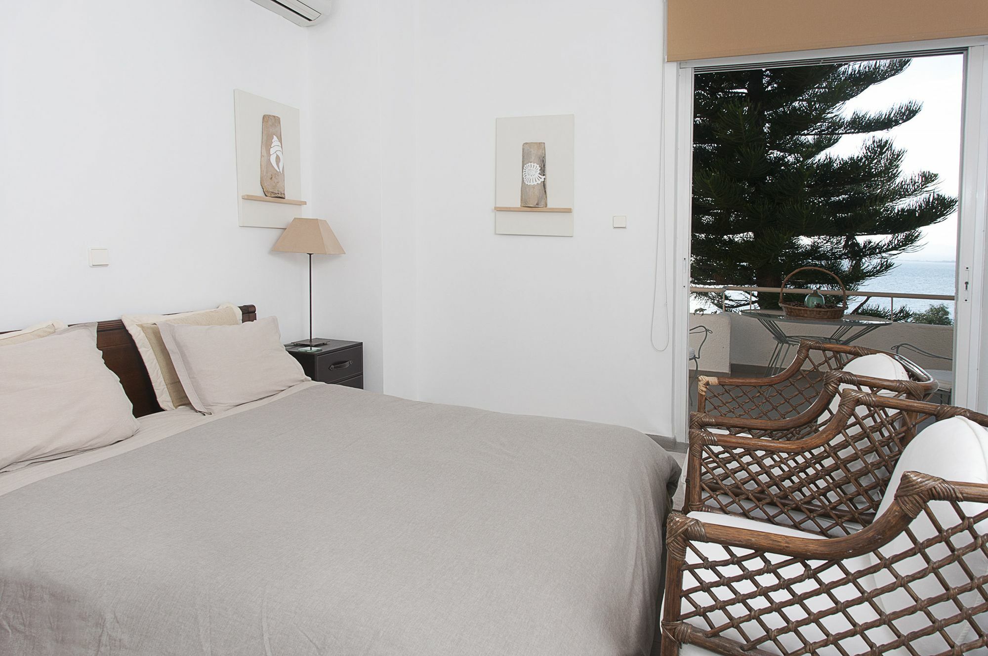 Messinian Blue Seaside Villa Kalamata Eksteriør billede